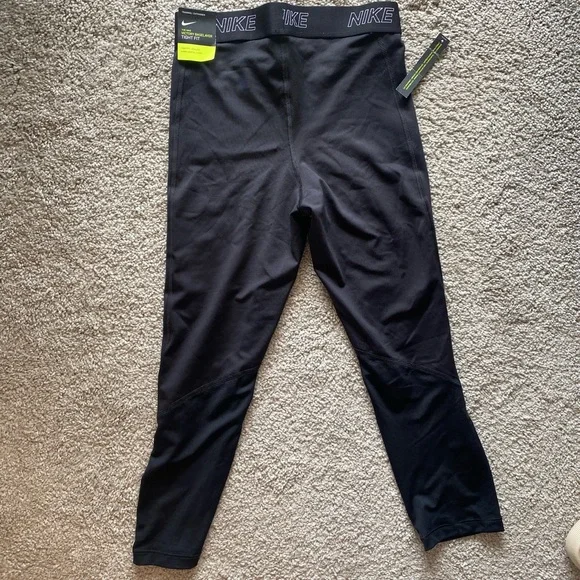 Nike Capri Leggings Size S - Picture 2 of 4